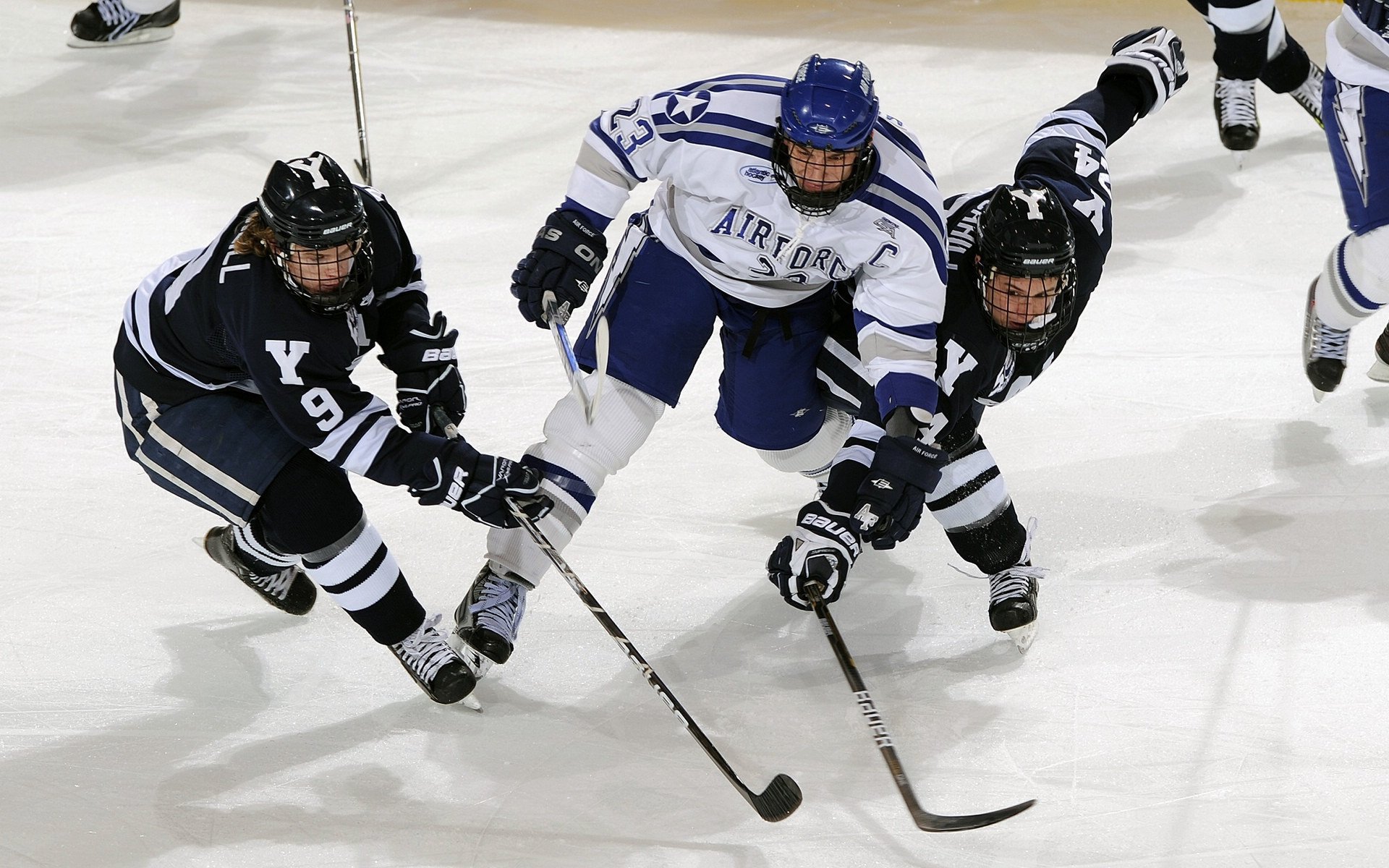精彩追击:球队拼尽全力的激烈时刻,精彩追求